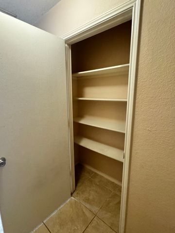 5615 Alicante Drive, Arlington, TX 76017