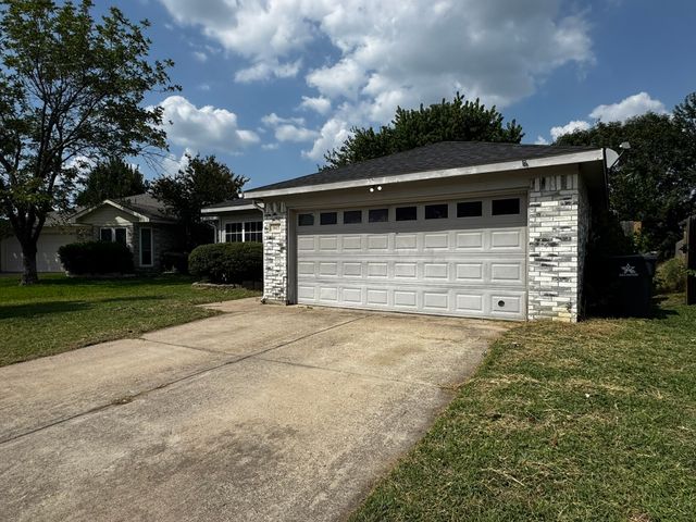 5615 Alicante Drive, Arlington, TX 76017