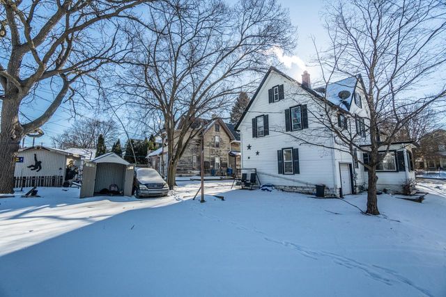 132 E Washington STREET, West Bend, WI 53095