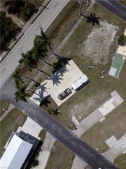 106 Maple LN, Fort Myers, FL 33908