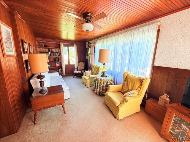 12865 Iola Drive, Hanover, NY 14081