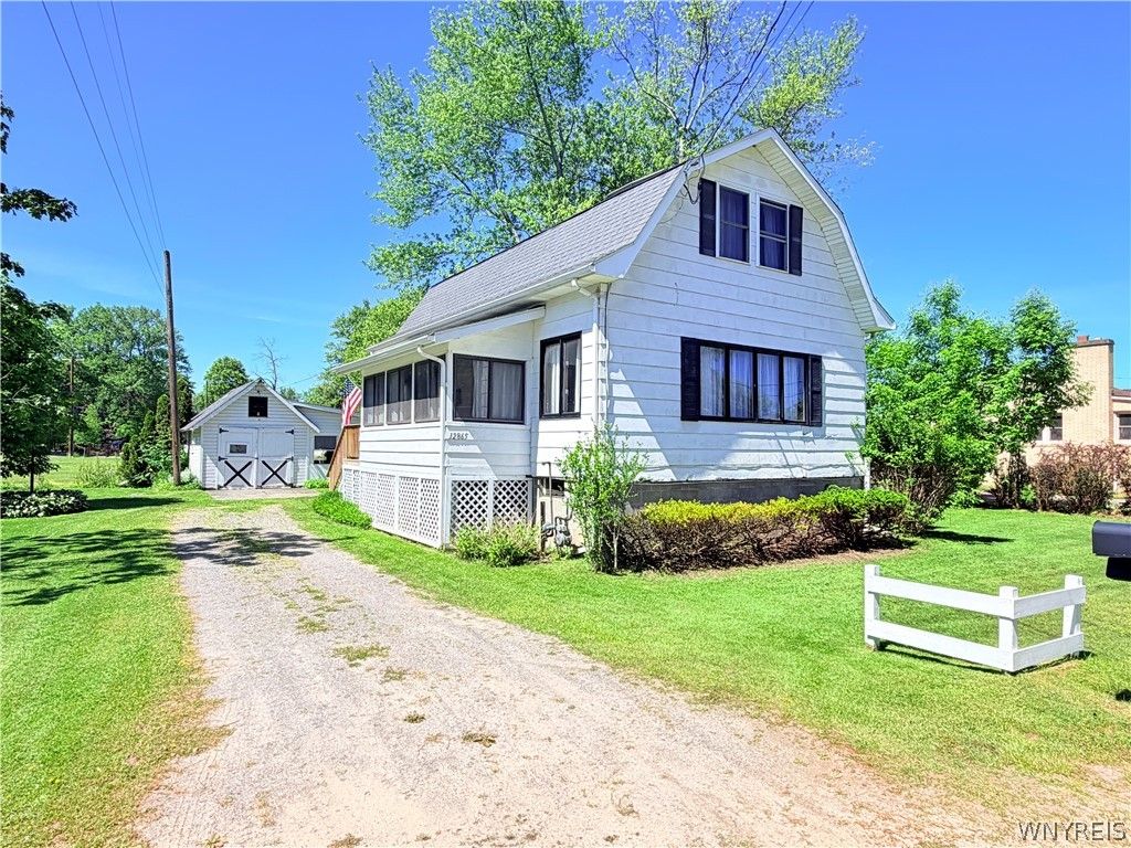 12865 Iola Drive, Hanover, NY 14081