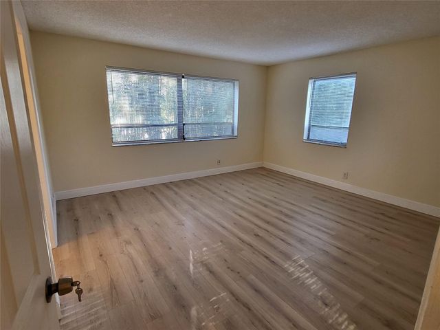 2050 N Congress Avenue 201, West Palm Beach, FL 33401