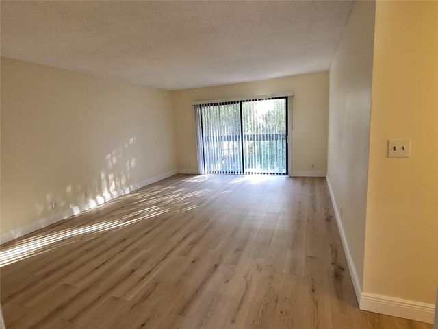 2050 N Congress Avenue 201, West Palm Beach, FL 33401