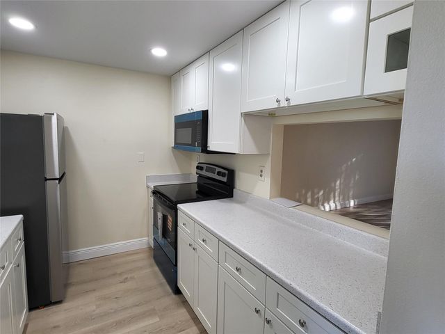 2050 N Congress Avenue 201, West Palm Beach, FL 33401