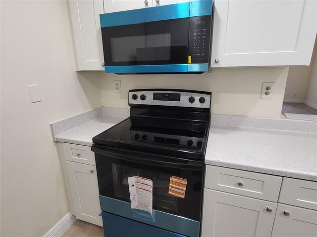 2050 N Congress Avenue 201, West Palm Beach, FL 33401