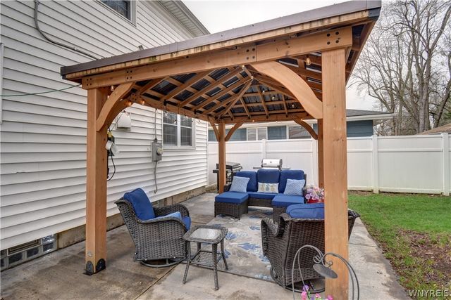 80 Castleton Place, Tonawanda, NY 14150