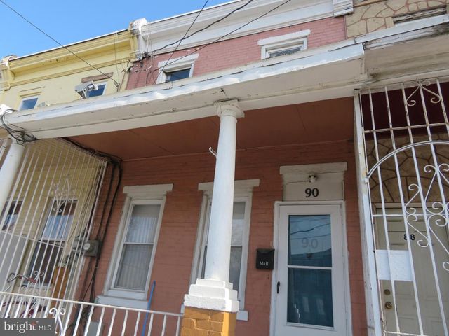 90 E STATE ST, Camden, NJ 08105