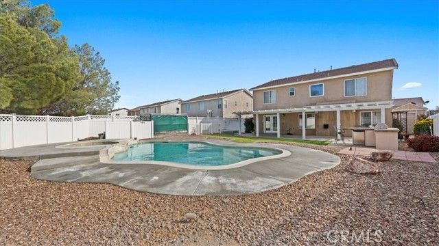 13944 Clydesdale Run Lane, Victorville, CA 92394