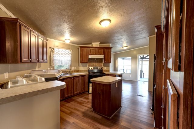 8344 Fm 697, Whitewright, TX 75491