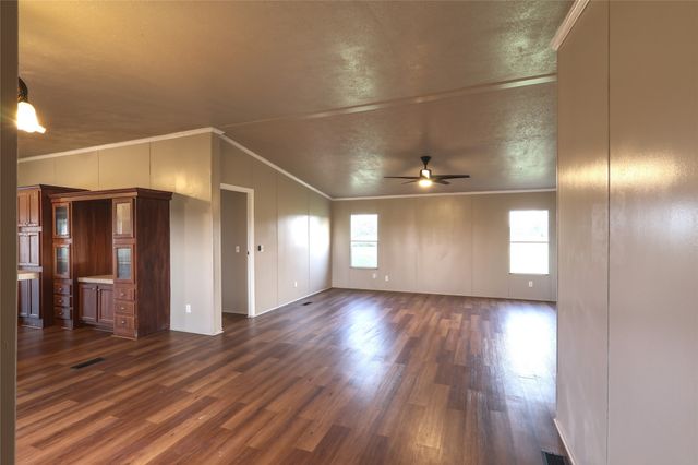8344 Fm 697, Whitewright, TX 75491