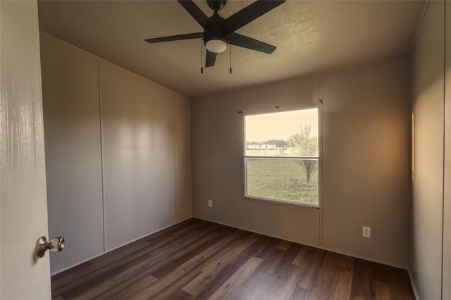 8344 Fm 697, Whitewright, TX 75491
