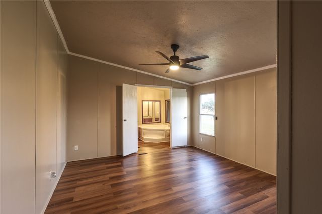 8344 Fm 697, Whitewright, TX 75491