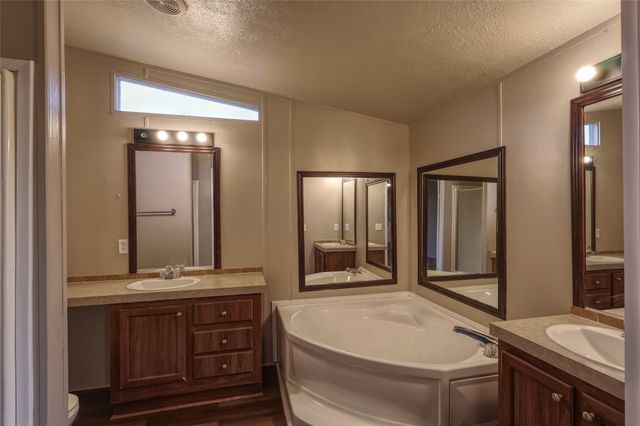 8344 Fm 697, Whitewright, TX 75491