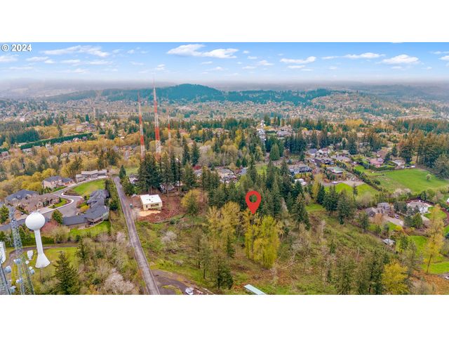 10986 Se RIDGEWAY Dr, Happy Valley, OR 97086