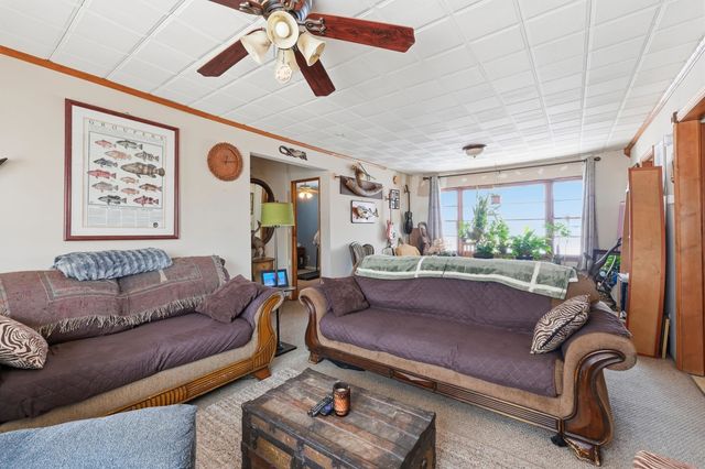 5785 S 550 E, Wolcottville, IN 46795