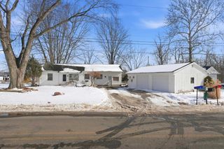 5785 S 550 E, Wolcottville, IN 46795