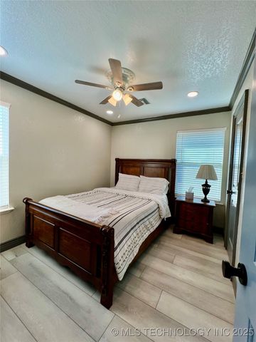 9892 Buckaloo Bend Road, Kingston, OK 73439