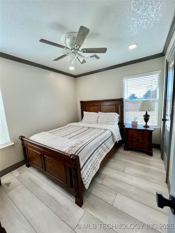 9892 Buckaloo Bend Road, Kingston, OK 73439