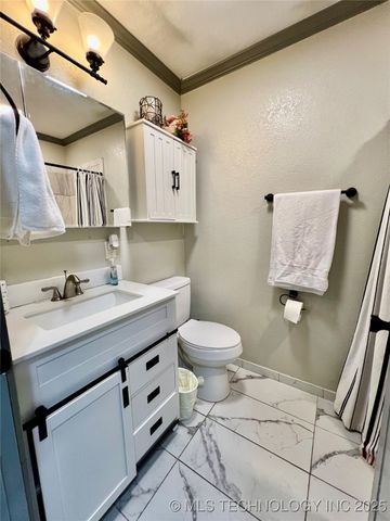 9892 Buckaloo Bend Road, Kingston, OK 73439