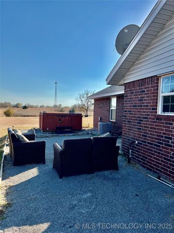 9892 Buckaloo Bend Road, Kingston, OK 73439