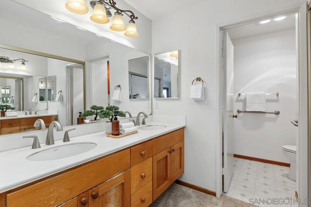 8840 Villa La Jolla Dr 203, La Jolla, CA 92037