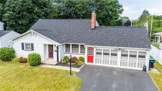 127 Howedale Drive, Greece, NY 14616