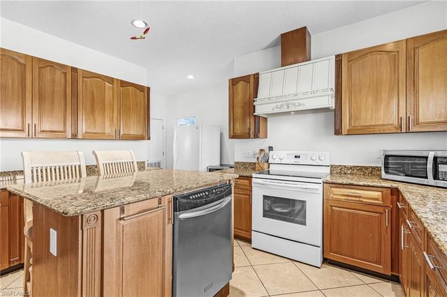 12277 Boat Shell DR, Matlacha Isles, FL 33991