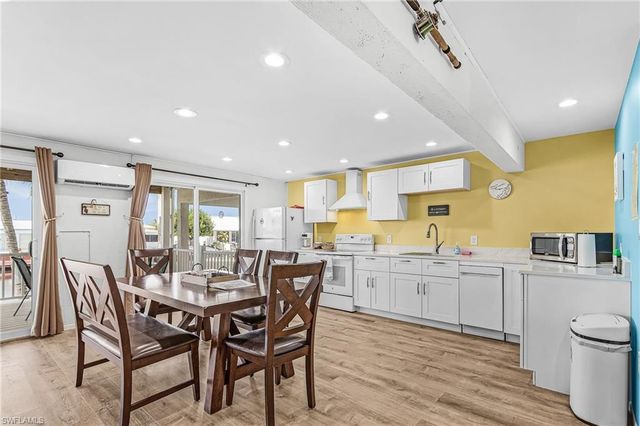 12277 Boat Shell DR, Matlacha Isles, FL 33991