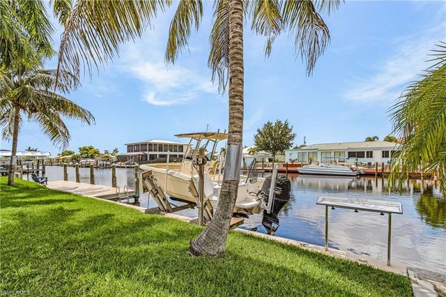 12277 Boat Shell DR, Matlacha Isles, FL 33991