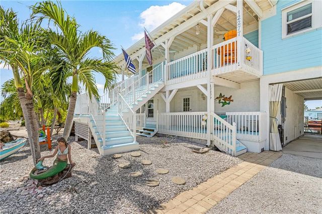 12277 Boat Shell DR, Matlacha Isles, FL 33991