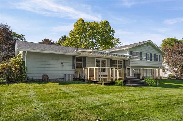 12 Buchanan Road, Pittsford, NY 14534