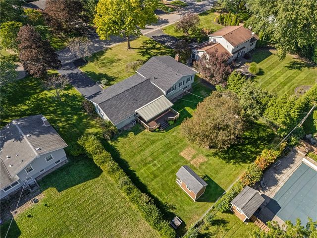 12 Buchanan Road, Pittsford, NY 14534
