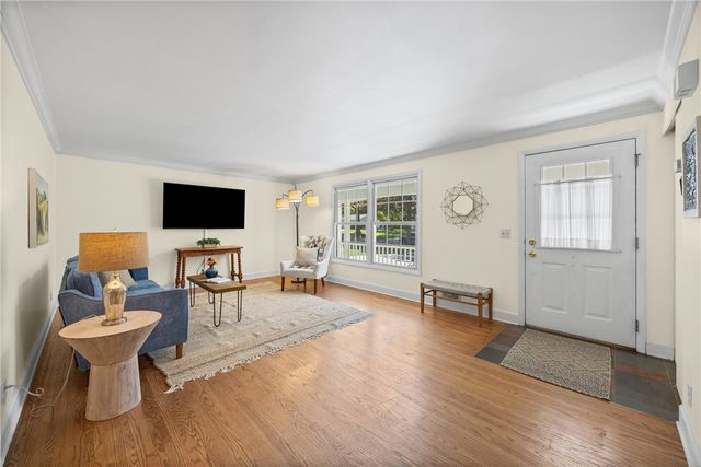 12 Buchanan Road, Pittsford, NY 14534