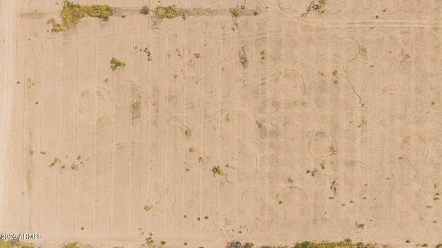 8303 S 536th Avenue 133 & 135, Tonopah, AZ 85354