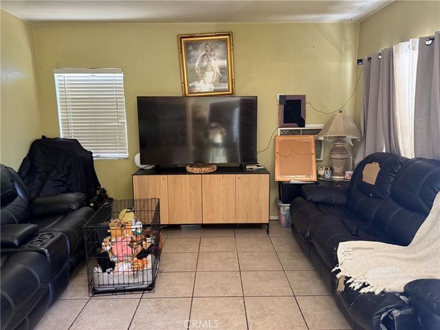 623 Woodworth, San Fernando, CA 91340
