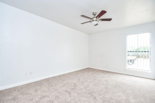 10100 S Gessner Road 308, Houston, TX 77071