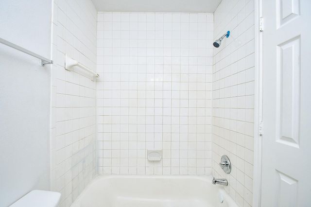 10100 S Gessner Road 308, Houston, TX 77071
