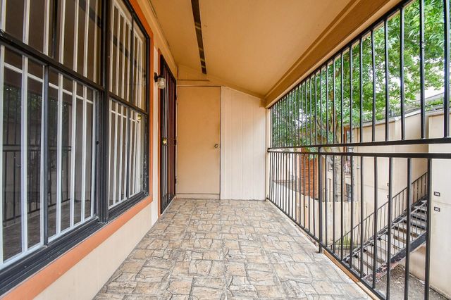 10100 S Gessner Road 308, Houston, TX 77071