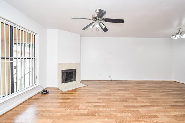 10100 S Gessner Road 308, Houston, TX 77071