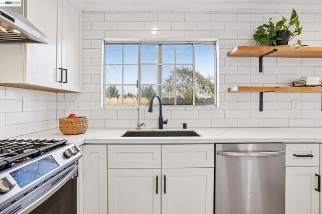 7865 7865 Tamarack Dr, Dublin, CA 94568