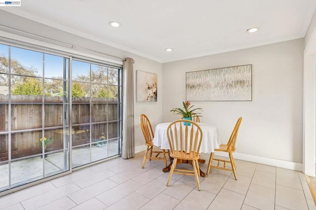 7865 7865 Tamarack Dr, Dublin, CA 94568