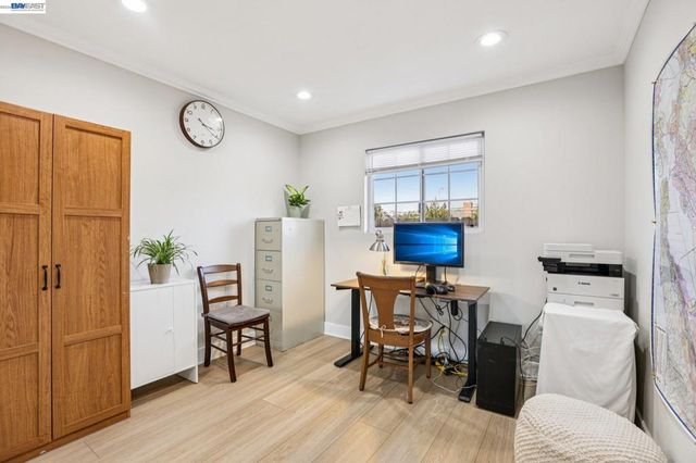 7865 7865 Tamarack Dr, Dublin, CA 94568