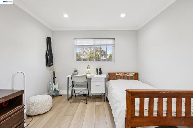 7865 7865 Tamarack Dr, Dublin, CA 94568