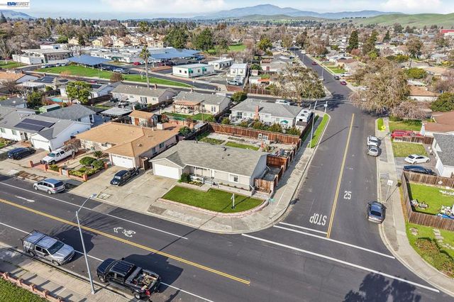 7865 7865 Tamarack Dr, Dublin, CA 94568