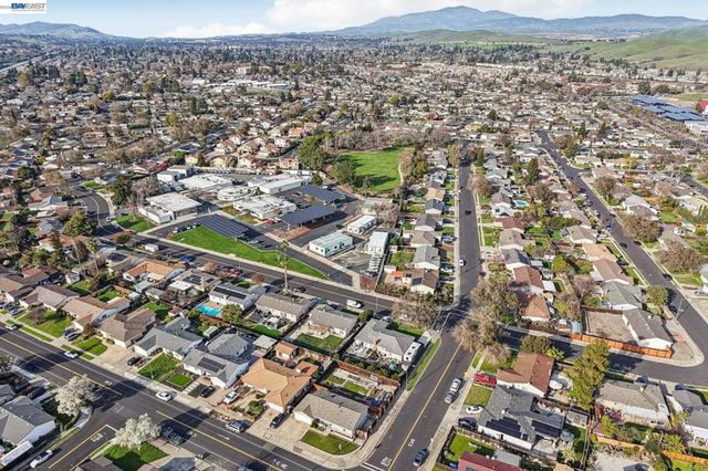 7865 7865 Tamarack Dr, Dublin, CA 94568