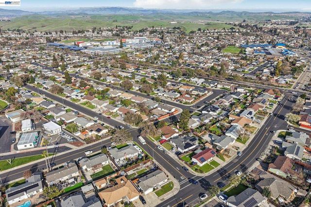 7865 7865 Tamarack Dr, Dublin, CA 94568