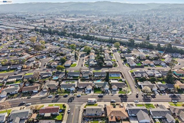 7865 7865 Tamarack Dr, Dublin, CA 94568