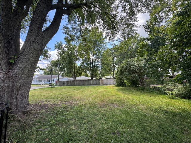 114 E Grant Street, Osceola, IA 50213