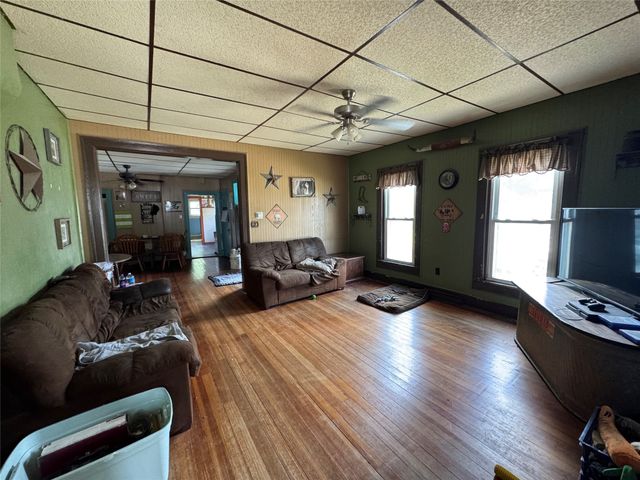 114 E Grant Street, Osceola, IA 50213